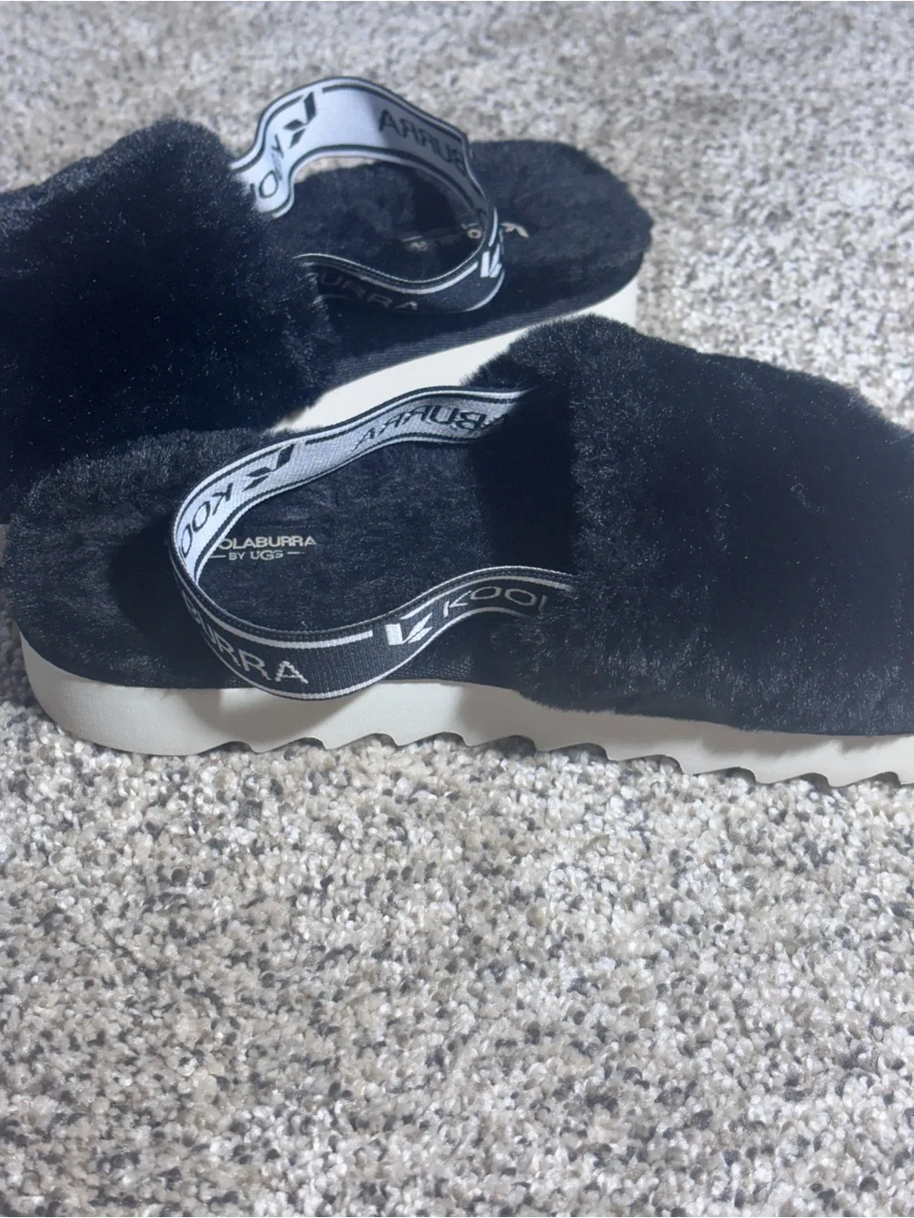 UGG Slippers Kids Size 3 DISCONTINUED KOOLABURRA Black Faux-Fur Slide Sandals